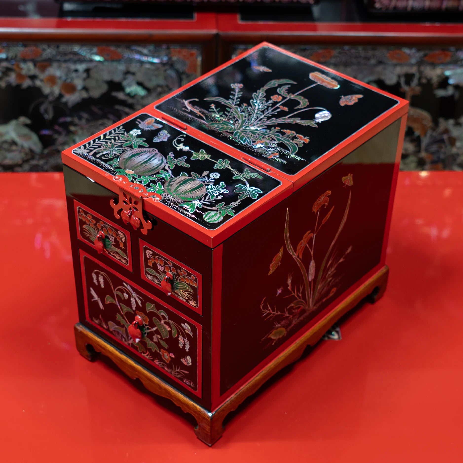 The Garden of Eternal Harmony - Grand Master's Mirror Chest with Inlaid Flora, Butterflies, and Insects