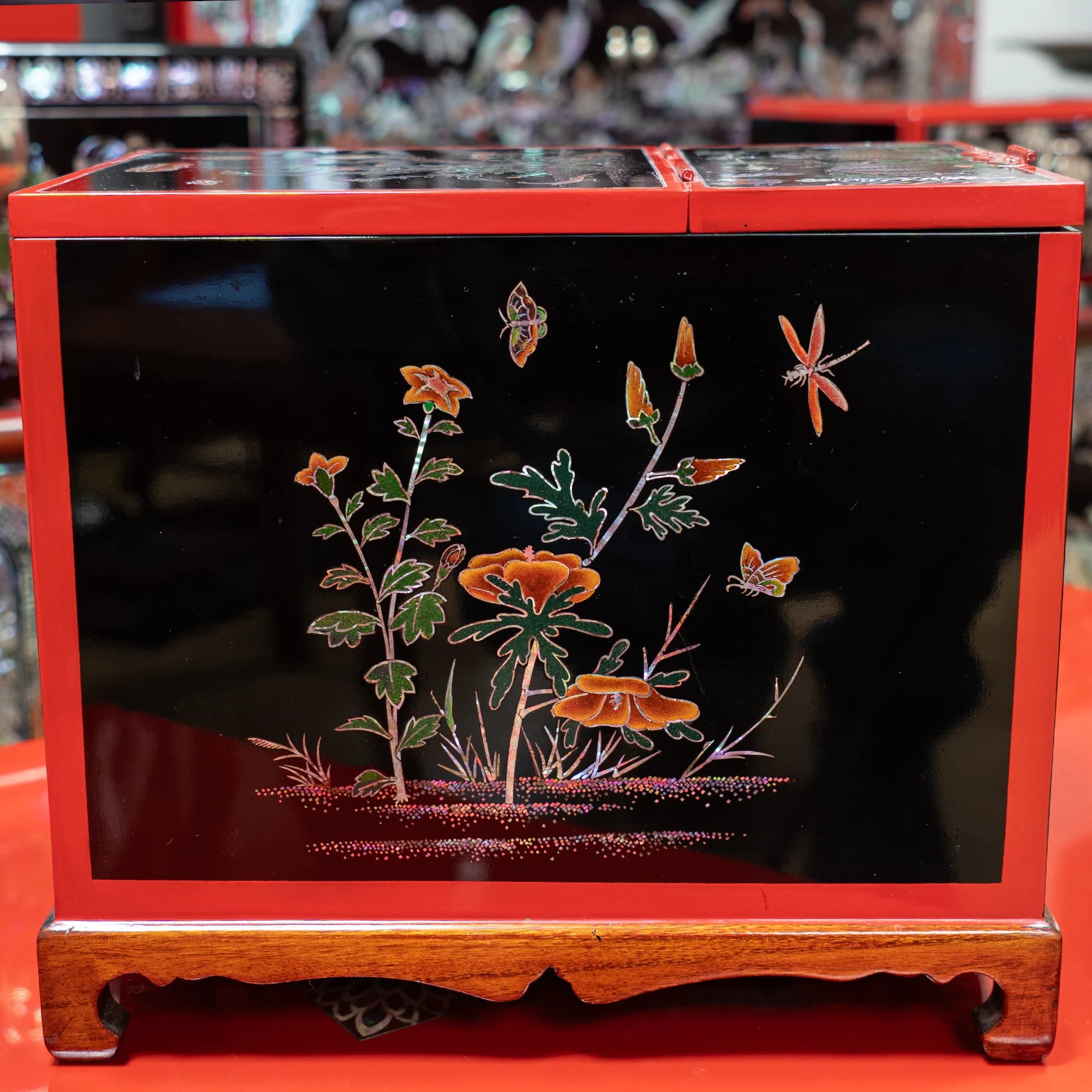 The Garden of Eternal Harmony - Grand Master's Mirror Chest with Inlaid Flora, Butterflies, and Insects