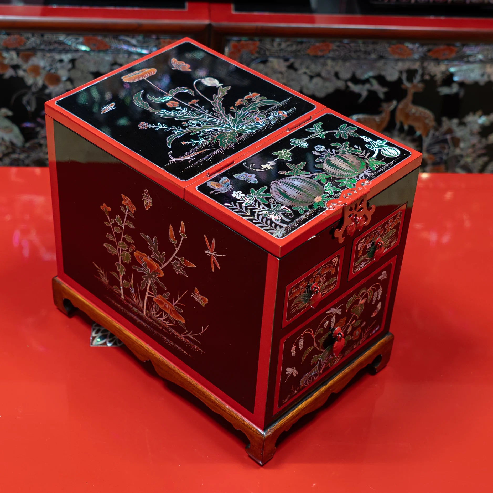 The Garden of Eternal Harmony - Grand Master's Mirror Chest with Inlaid Flora, Butterflies, and Insects