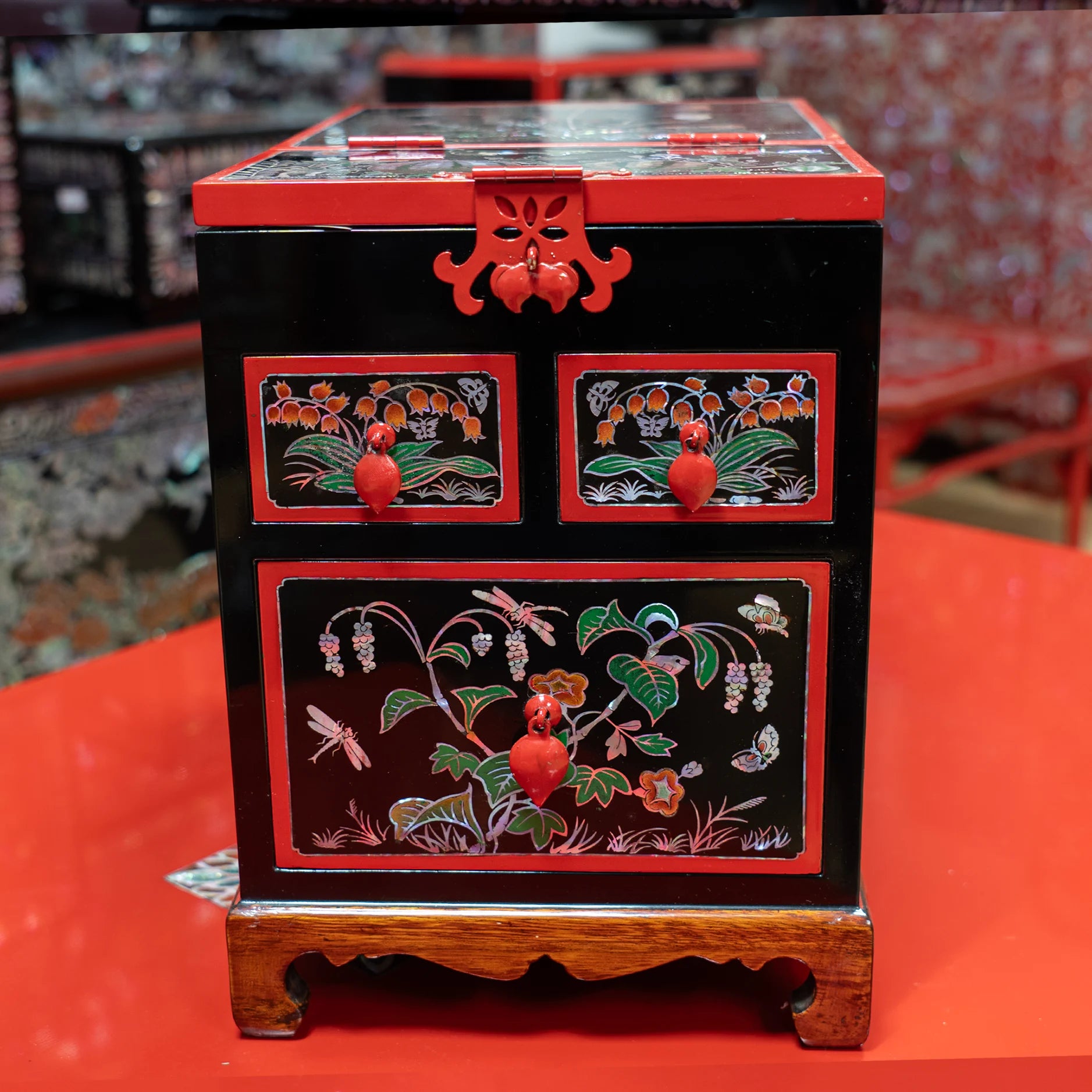 The Garden of Eternal Harmony - Grand Master's Mirror Chest with Inlaid Flora, Butterflies, and Insects