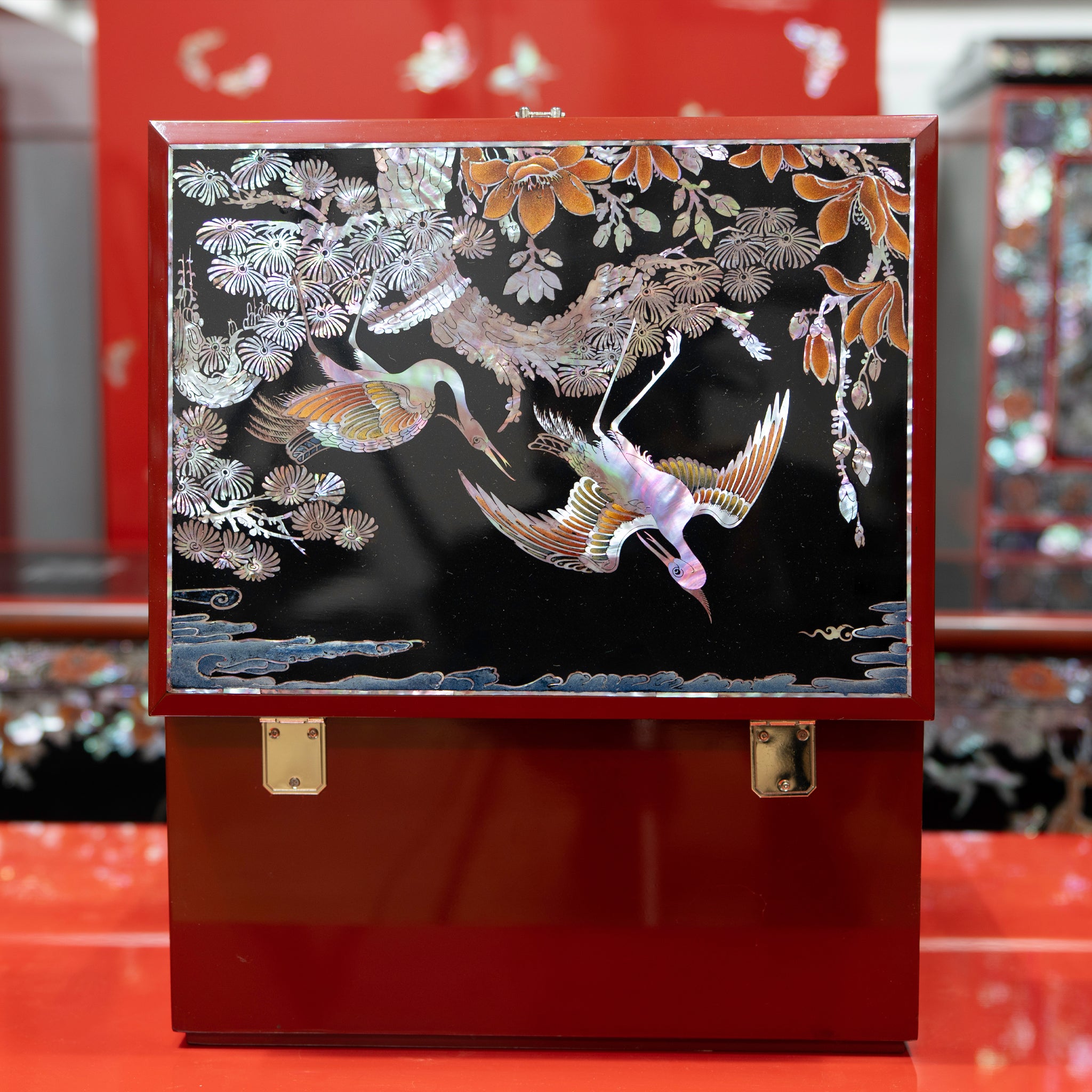 Mother-of-Pearl Inlaid Lacquer Box with Cranes and Pines